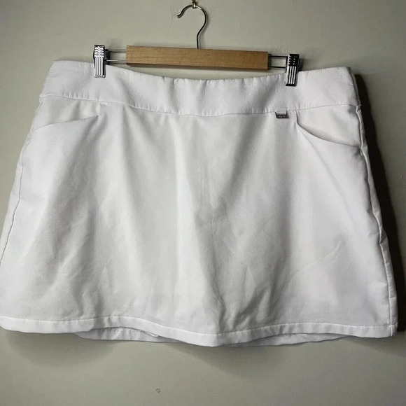 Greg Norman Dresses & Skirts - GREG NORMAN Women’s Size XL X-Large Golf Active Skort Slip On White Perfect Fit